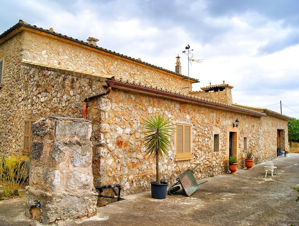 Country House in Costitx With Pool, Garden & Terrace