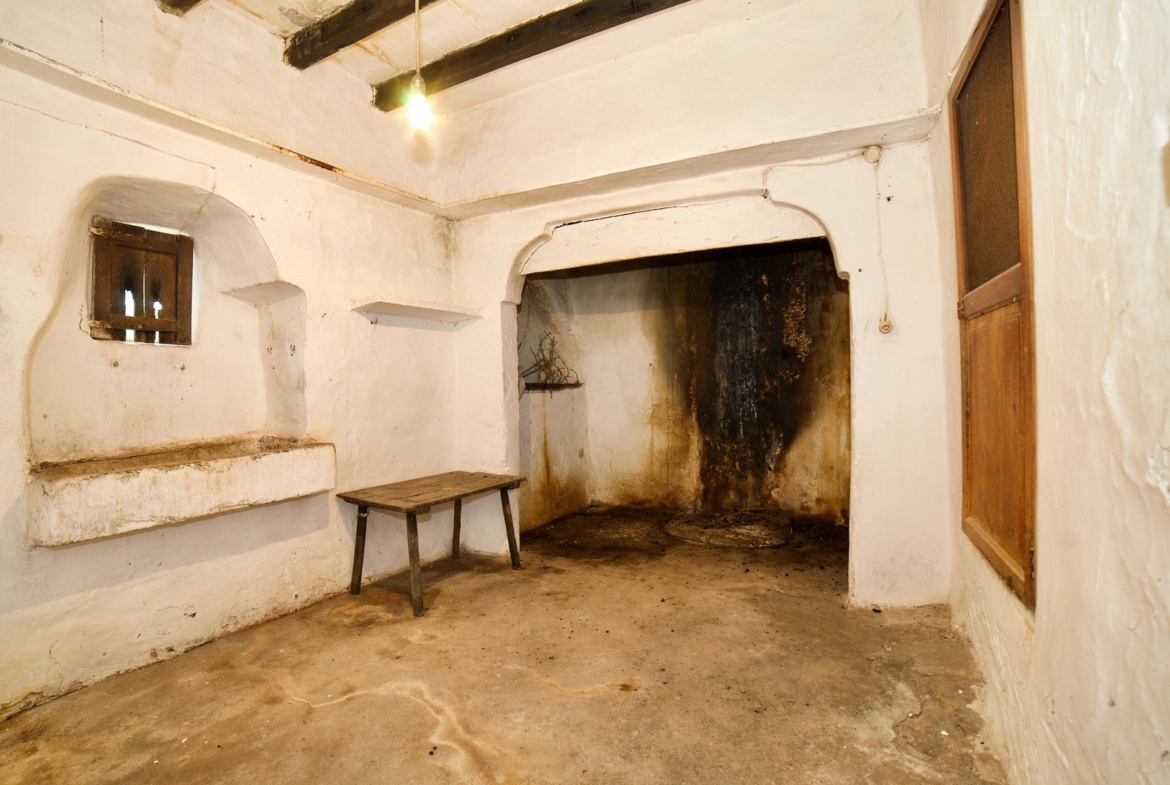 Centuries-Old Stone Farmhouse for Sale Near Es Carritxó, Felanitx