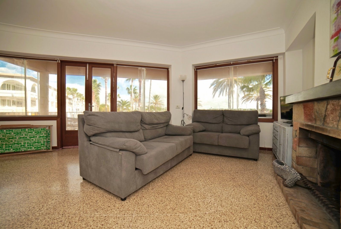 Seafront Apartment for Rent in Colonia de Sant Jordi