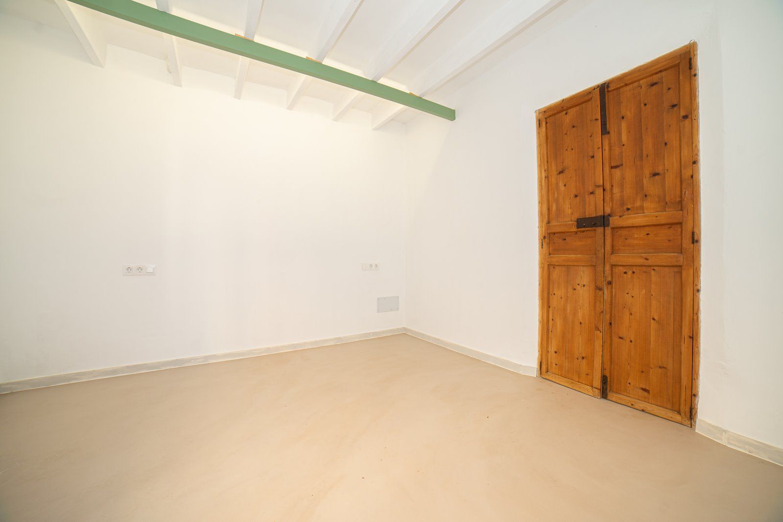 20-1232-Villasyfincasmallorca.jpg Fully Renovated Village House for Rent in Ses Salines