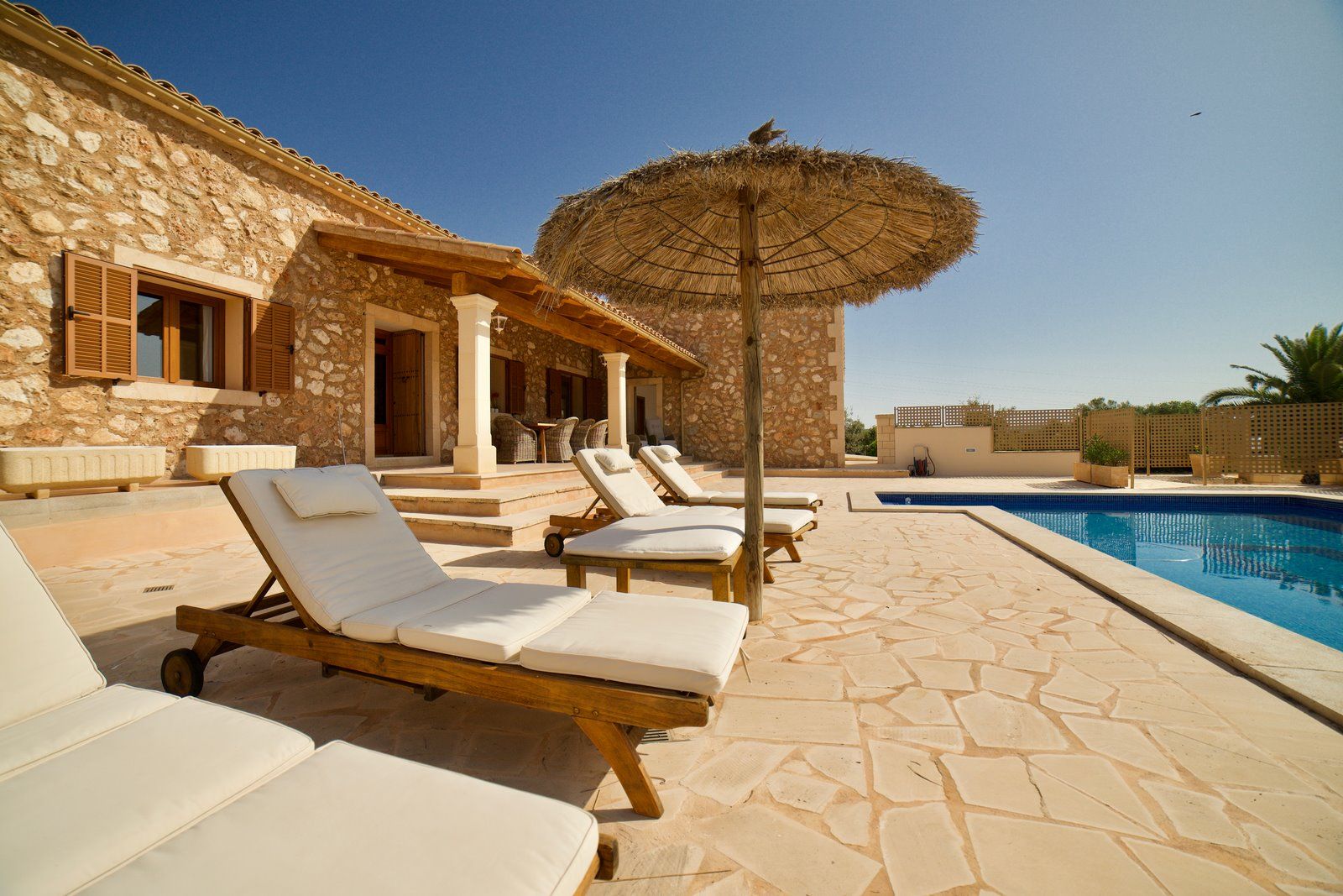 20-2009-Villasyfincasmallorca.jpg Country House with Pool for Rent Near Campos, Mallorca