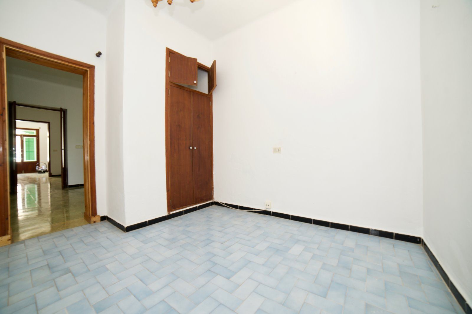 20-423-Villasyfincasmallorca.jpg Spacious Village House With Patio, Terrace & Fireplace in Ses Salines