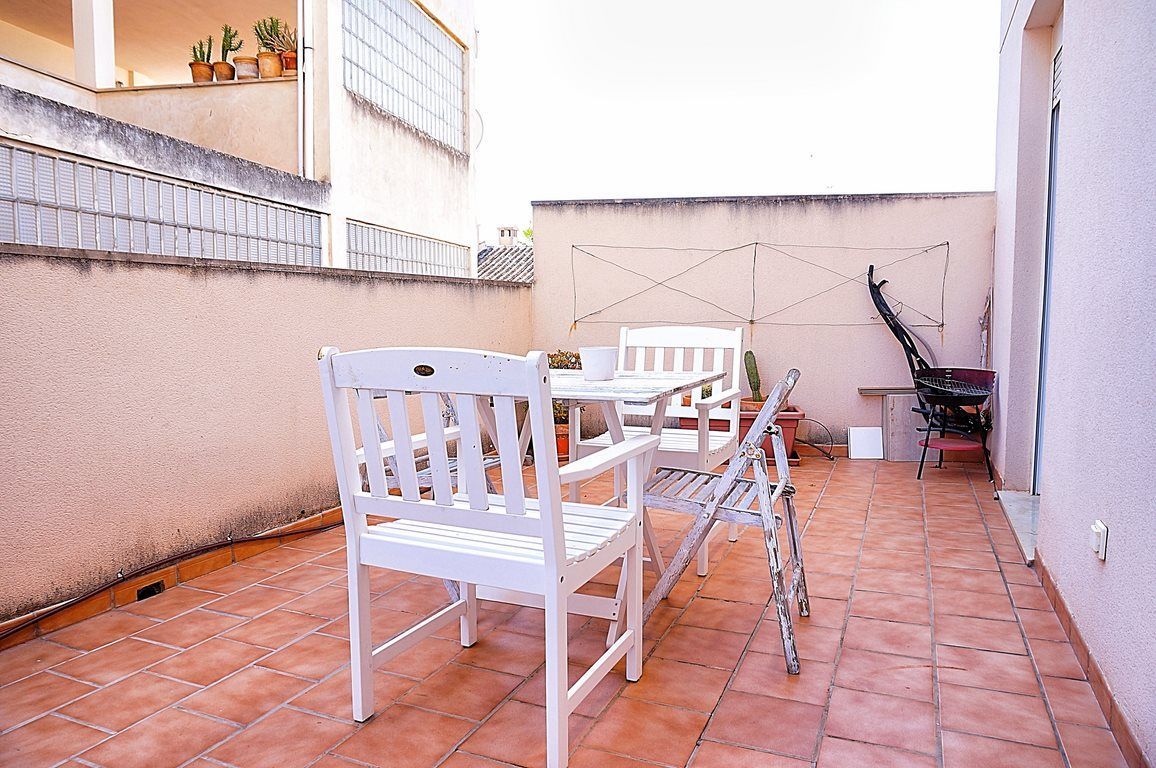 Piso con terraza en Campos, 2 habitaciones y mucha luz