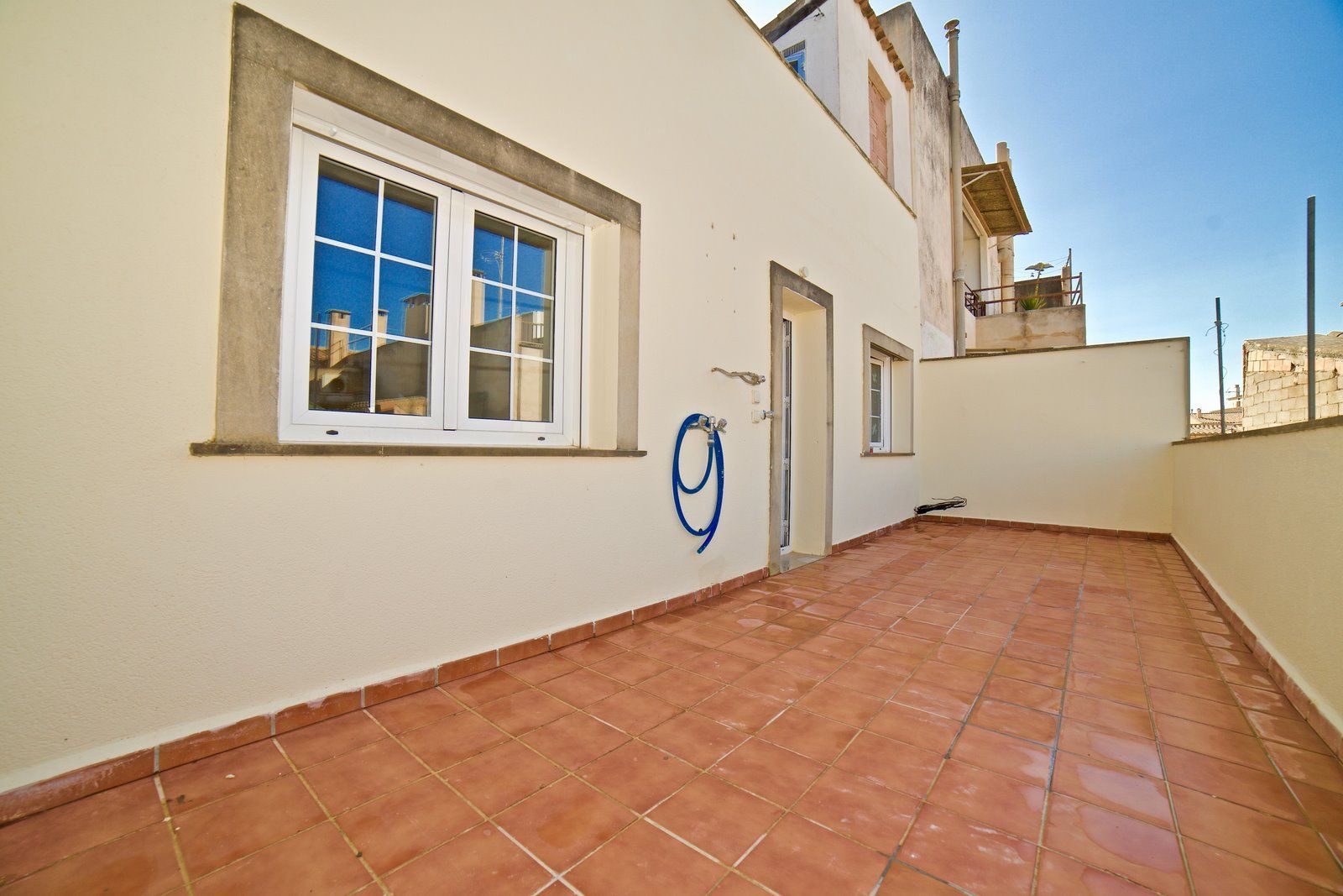 Piso en venta en Campos con gran terraza y 3 habitaciones