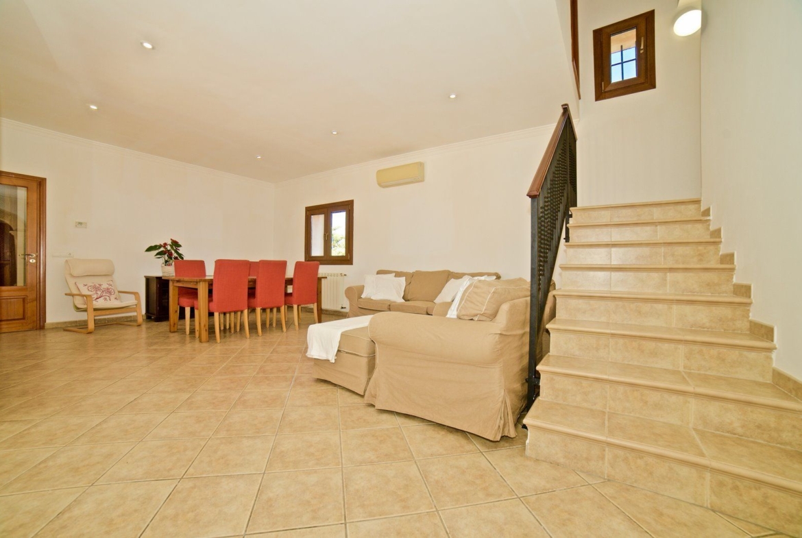 Country Home for Rent with Private Pool Near Campos