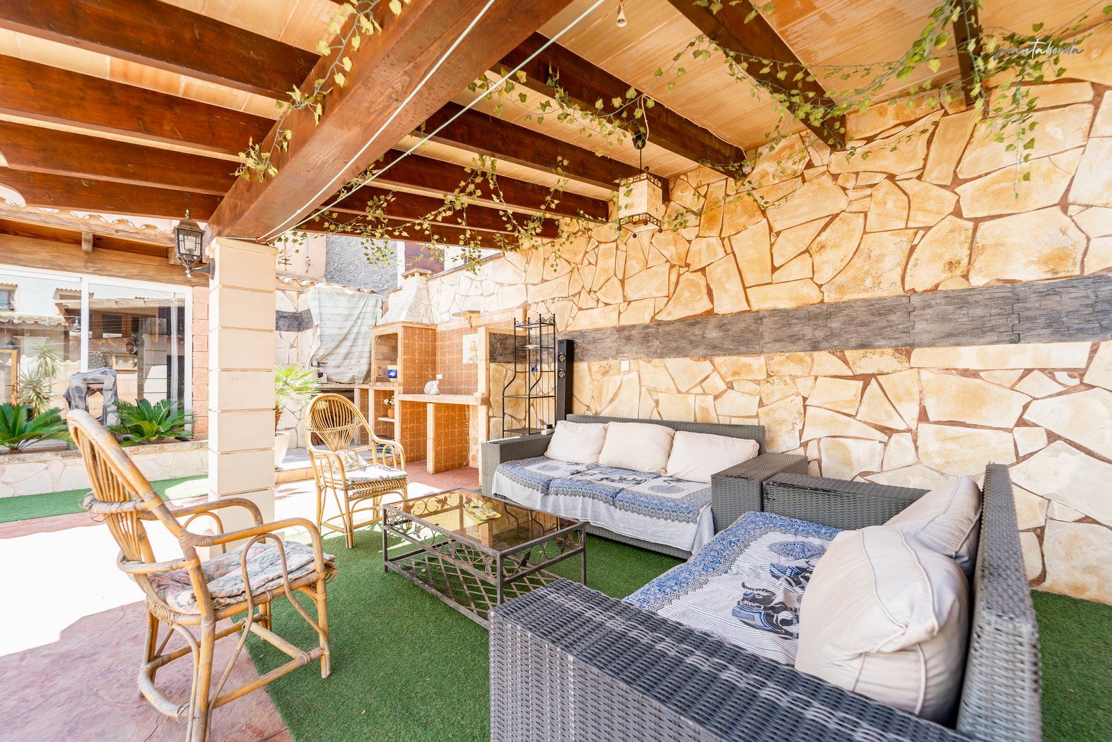 Casa con piscina en alquiler en Ses Salines – encanto y confort