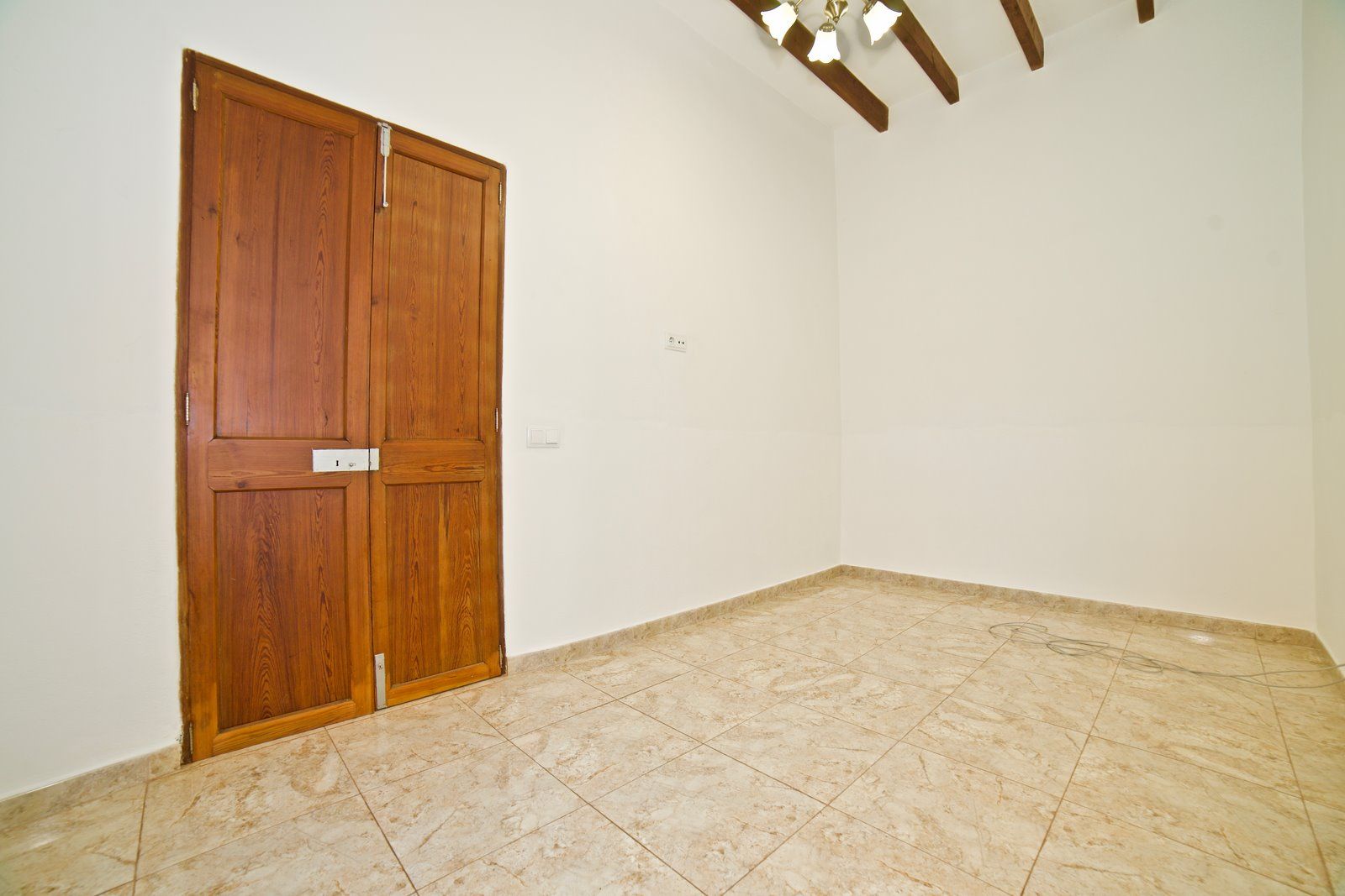 21-1177-Villasyfincasmallorca.jpg Renovated Village House with Garden & Garage in Santanyí