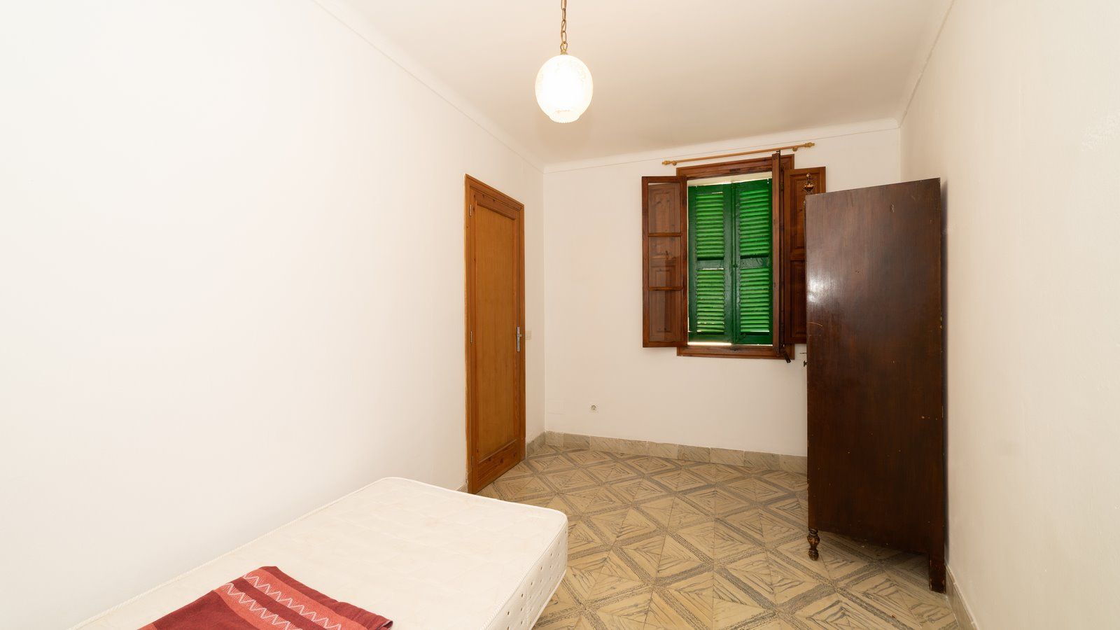21-1234-Villasyfincasmallorca.jpg Village House with Potential for Sale in Ses Salines, Mallorca
