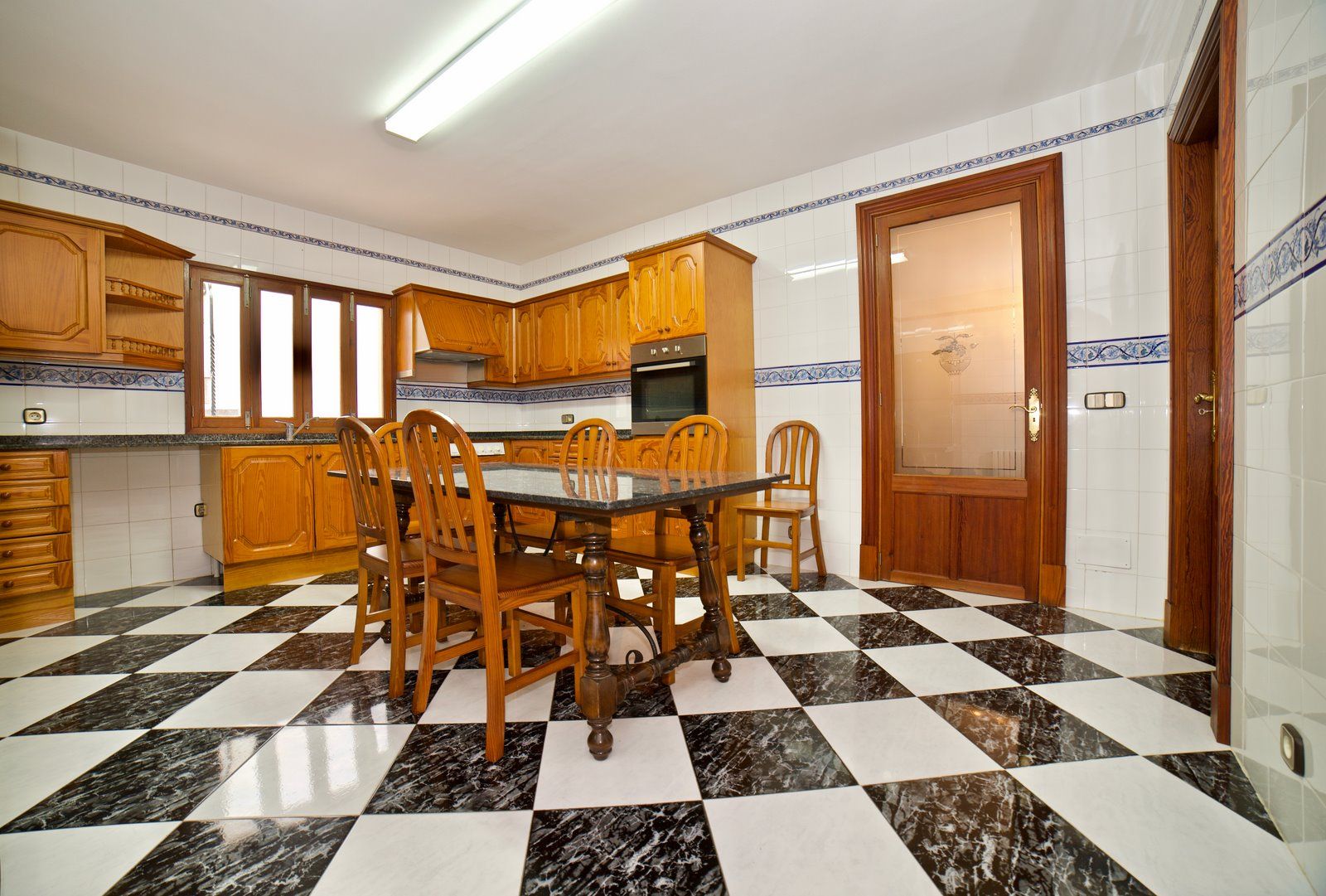 21-2008-Villasyfincasmallorca.jpg Alquiler planta baja señorial en Campos: 182 m² con historia