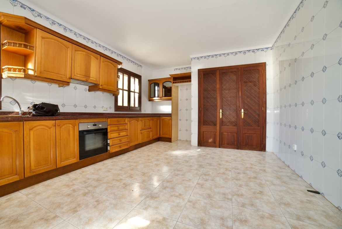 Sea View Ground-Floor Apartment for Rent in Cala Santanyí