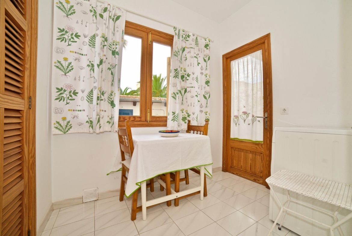 Spacious Ground-Floor Apartment with Terraces Near the Beach, Colonia de Sant Jordi