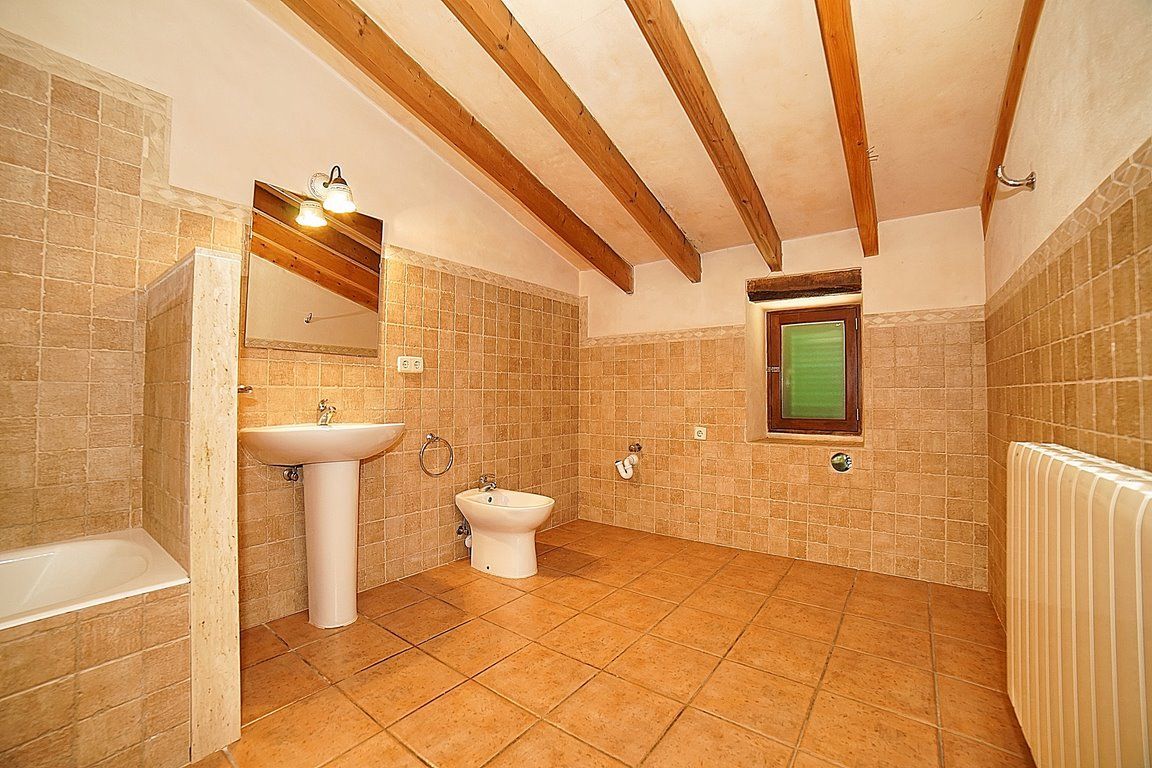 Country House with Pool for Rent Near Santanyí, Mallorca