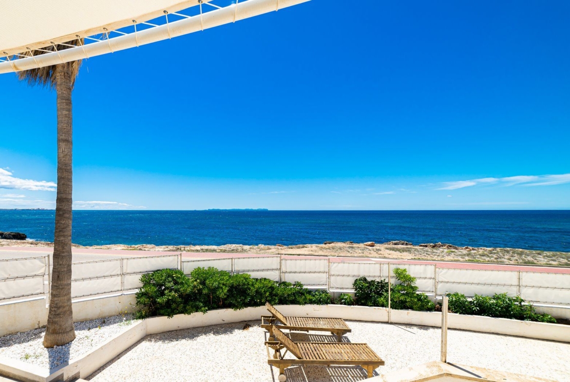 Villa en primera línea de mar en Sa Rápita, Campos