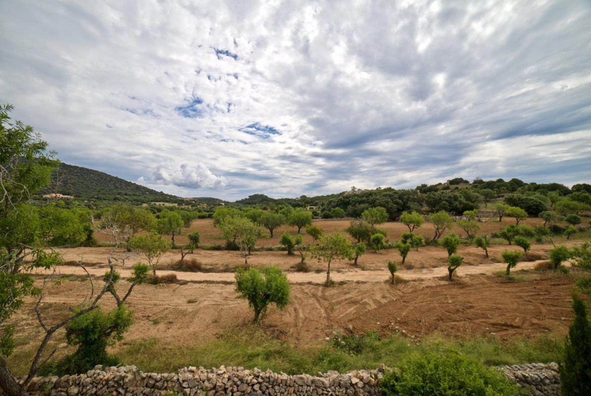 Countryside Villa with Pool & Sea Views in Santanyí