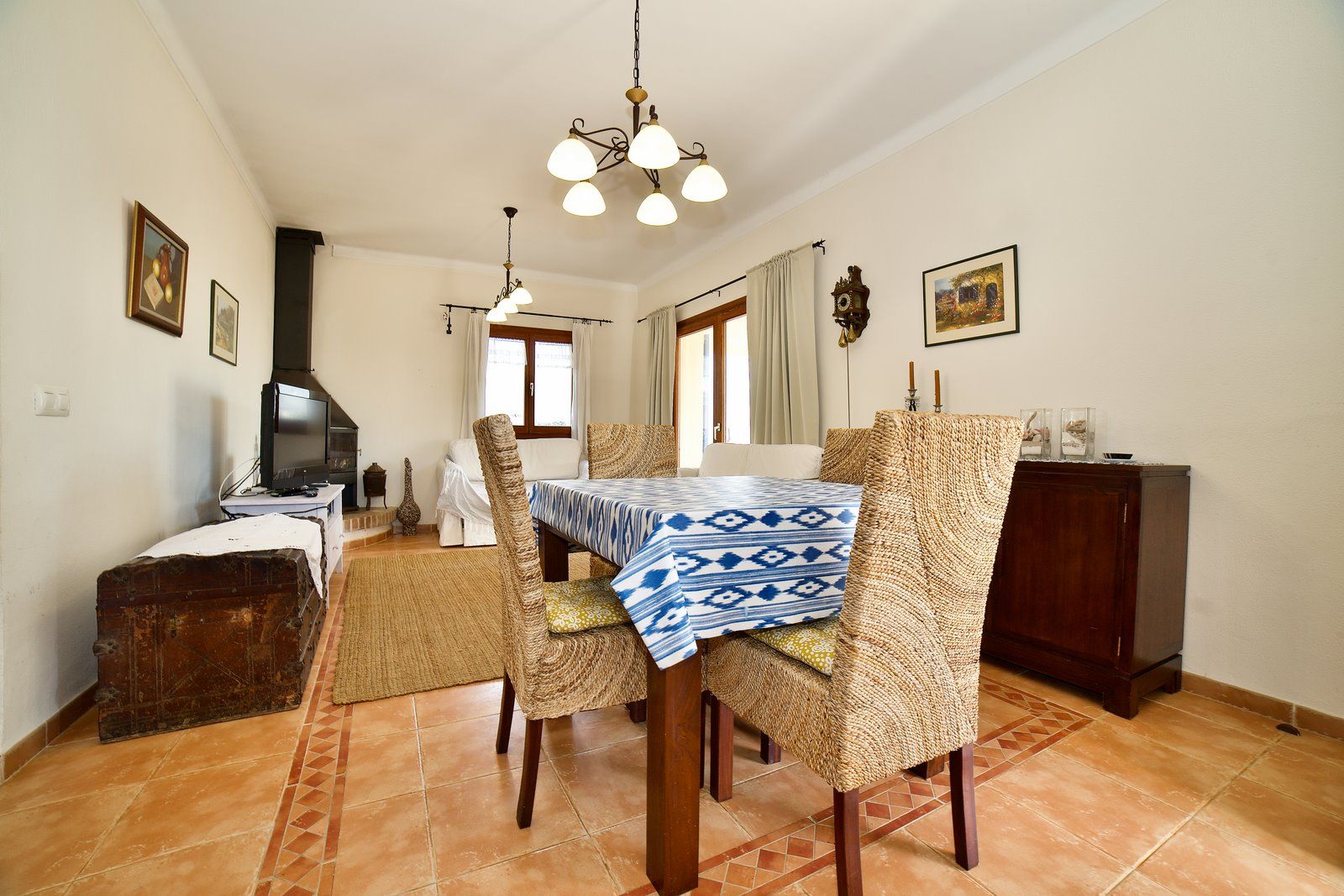 22-2033-Villasyfincasmallorca.jpeg Chalet amueblado en alquiler cerca de Cala Santanyí con jardín