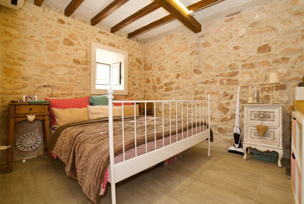 Renovated Village House with Garden for Rent in Ses Salines