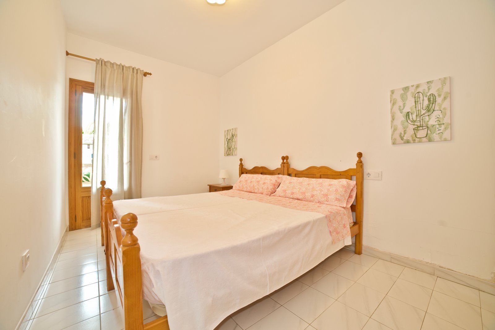 22-695-Villasyfincasmallorca.jpg Spacious Ground-Floor Apartment with Terraces Near the Beach, Colonia de Sant Jordi