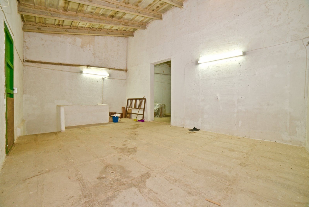 Village House for Rent in Campos with Courtyard and Terrace