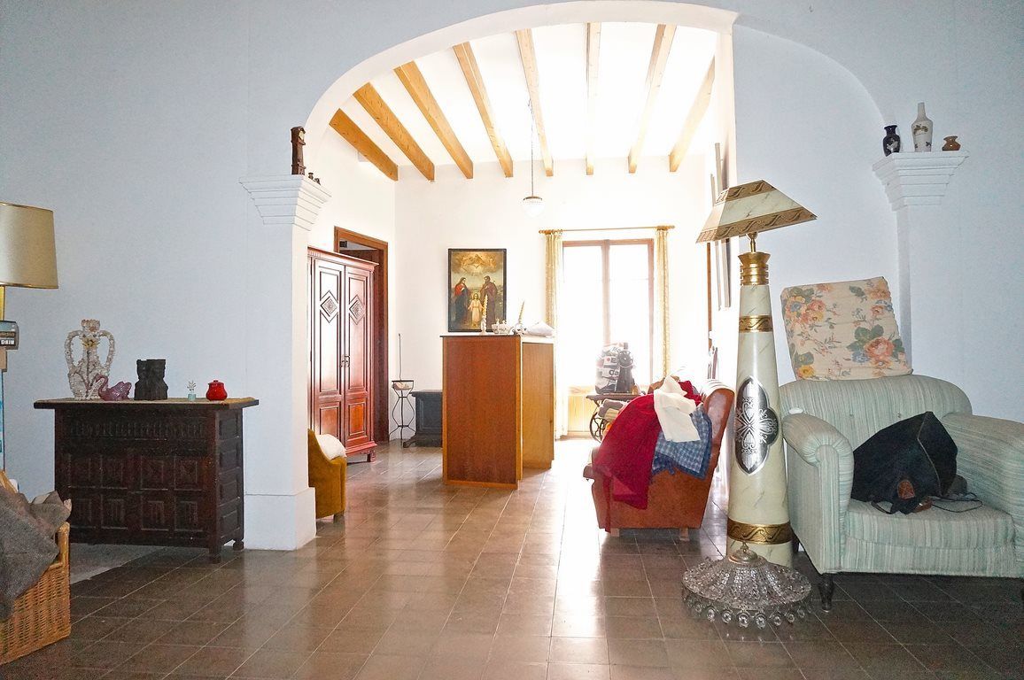 Town House with Garden, Terrace and Views in Ses Salines | 260 m²