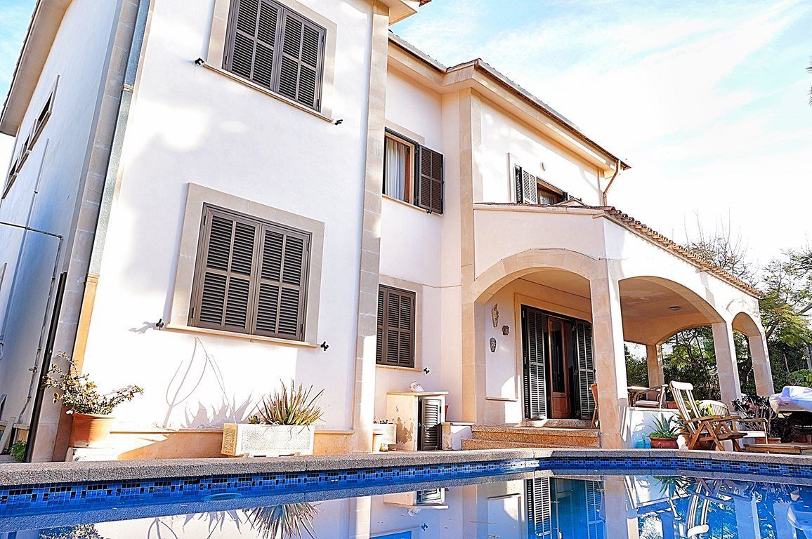 Chalet con piscina a 150 m del mar en Sa Ràpita, Campos