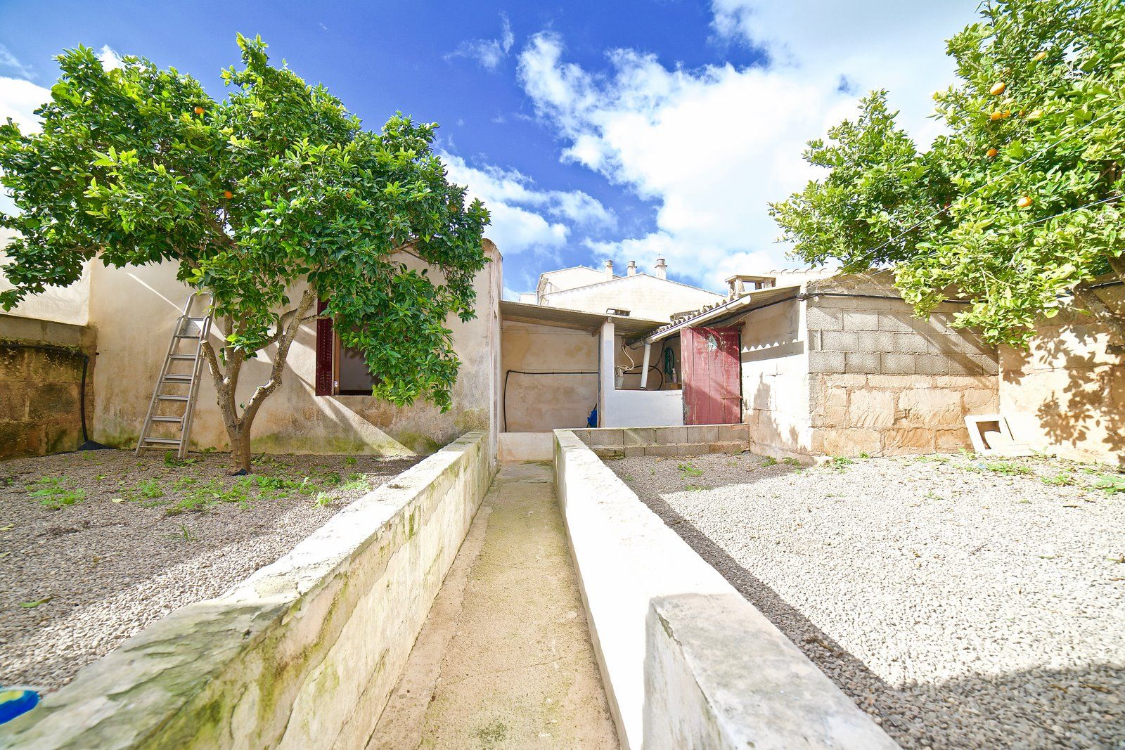 Ground-Floor Apartment with Large Terrace for Rent, Ses Salines