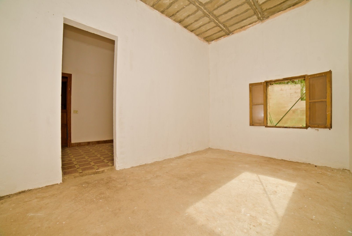 Casa de pueblo esquinera en Ses Salines con vistas al mar