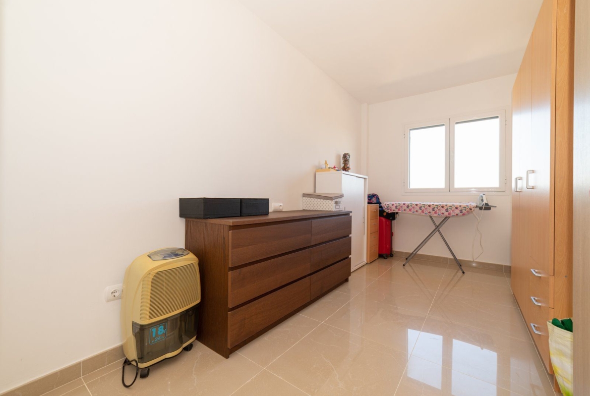 Geräumiges Haus mit Garten in Ses Salines, 4 Schlafzimmer
