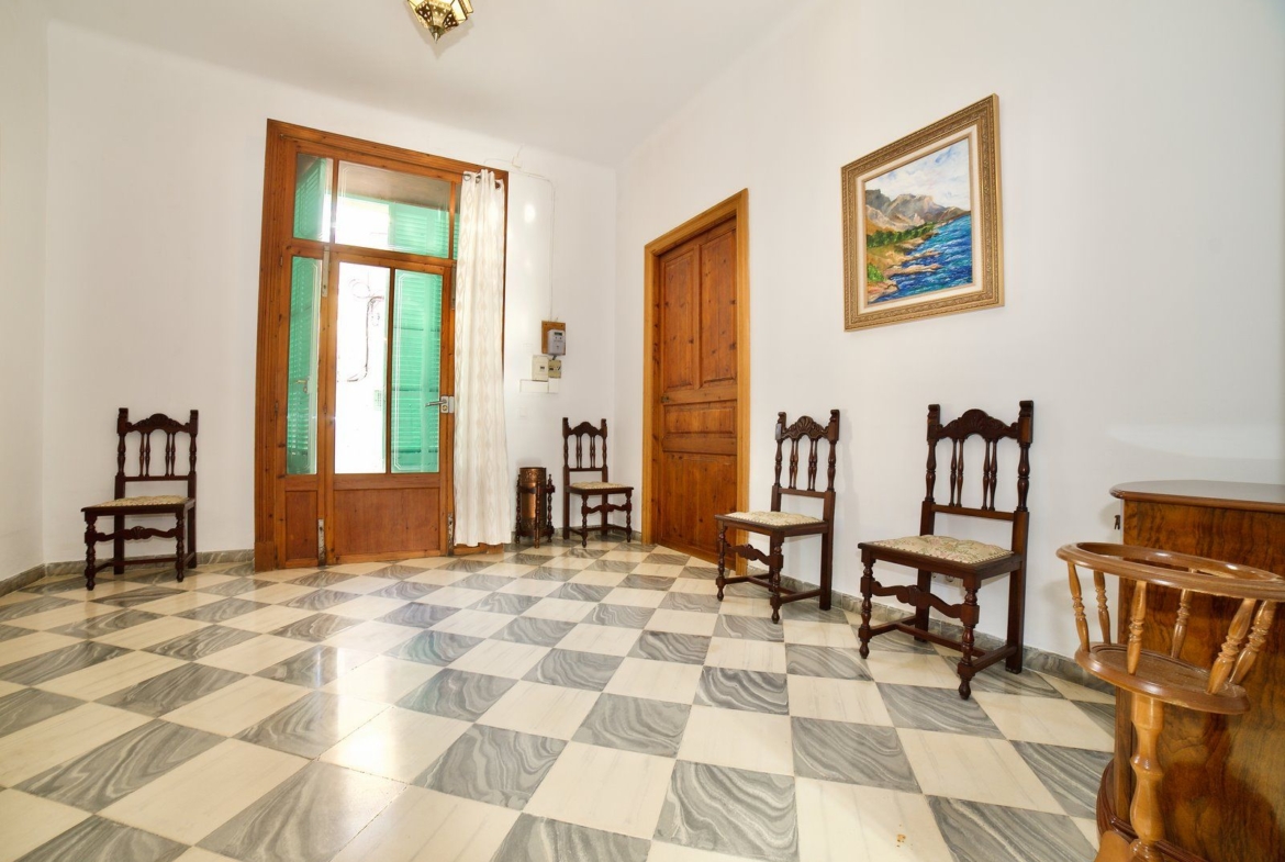 Casa de pueblo en alquiler en Montuïri con garaje, patio y terrazas