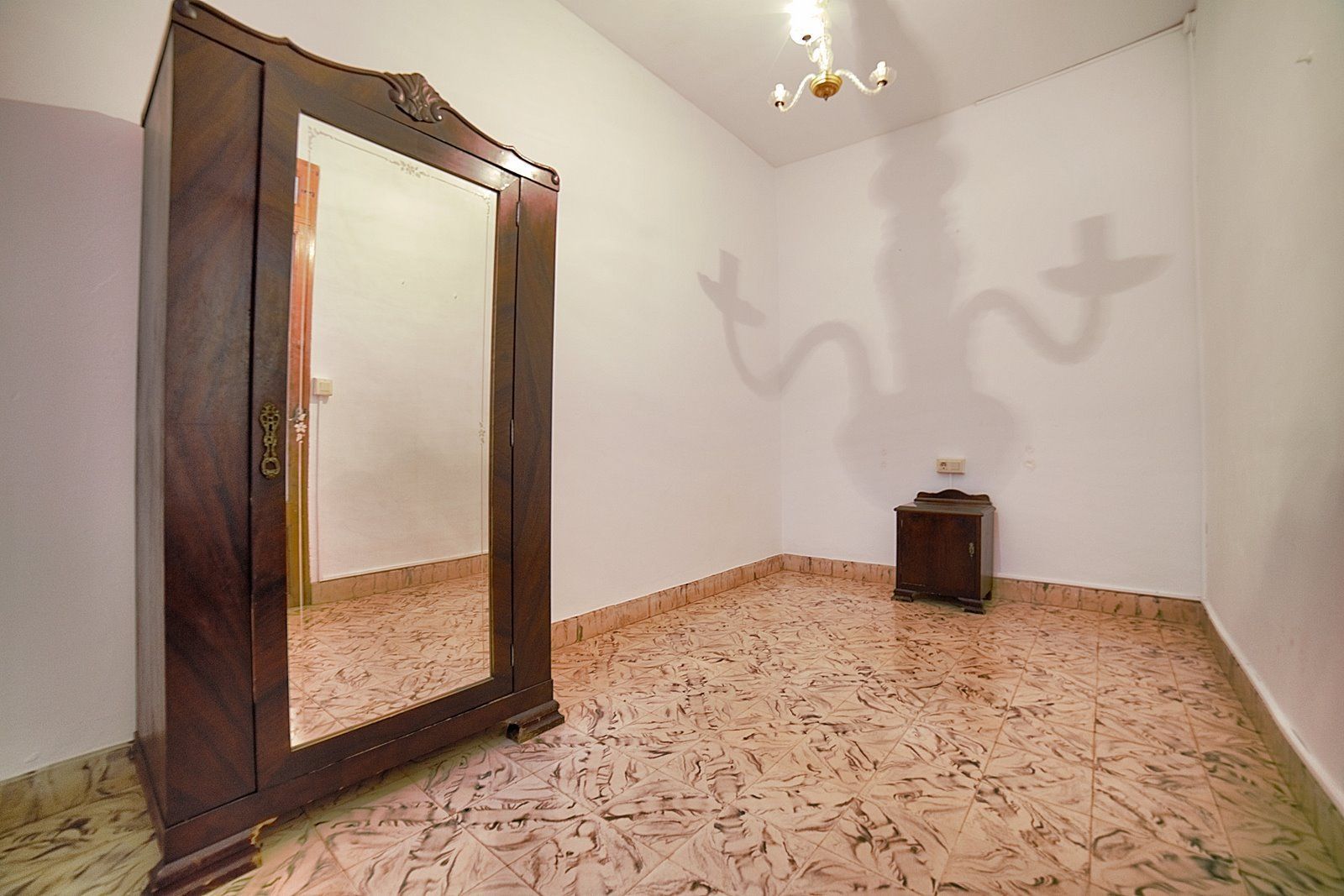23-Villasyfincasmallorca-3.jpg Casa de pueblo en alquiler en Es Llombards con patio y chimenea