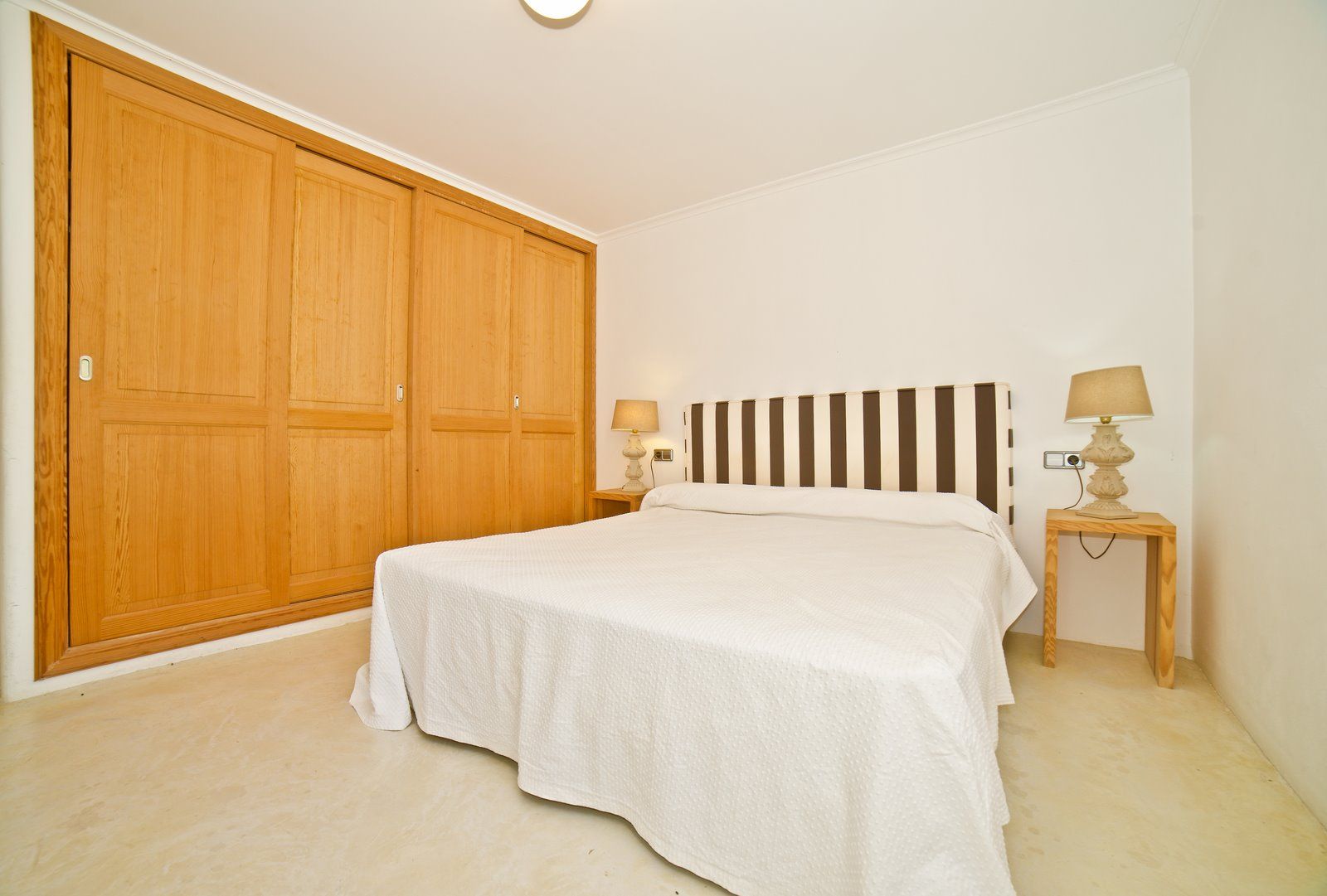24-1166-Villasyfincasmallorca.jpg Chalet mit Pool zur Saisonmiete in Es Llombards, Südost-Mallorca