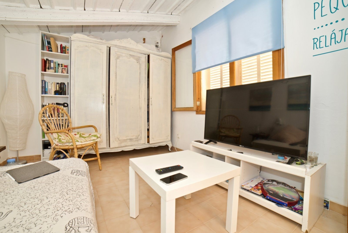 Haus mit Garten & Kamin zum Kauf in s’Estanyol, Mallorca