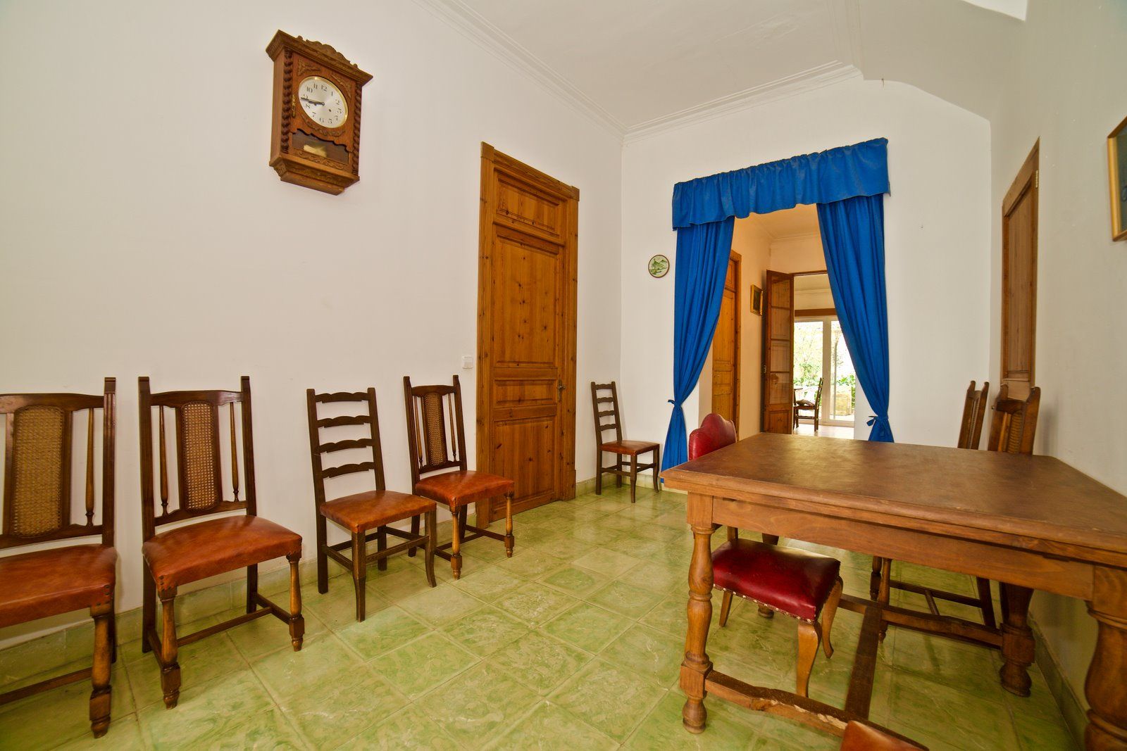 Village House for Rent in Campos with Courtyard and Terrace