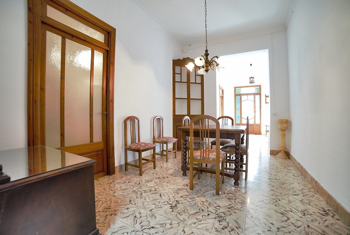 Casa de pueblo en alquiler en Es Llombards con patio y chimenea