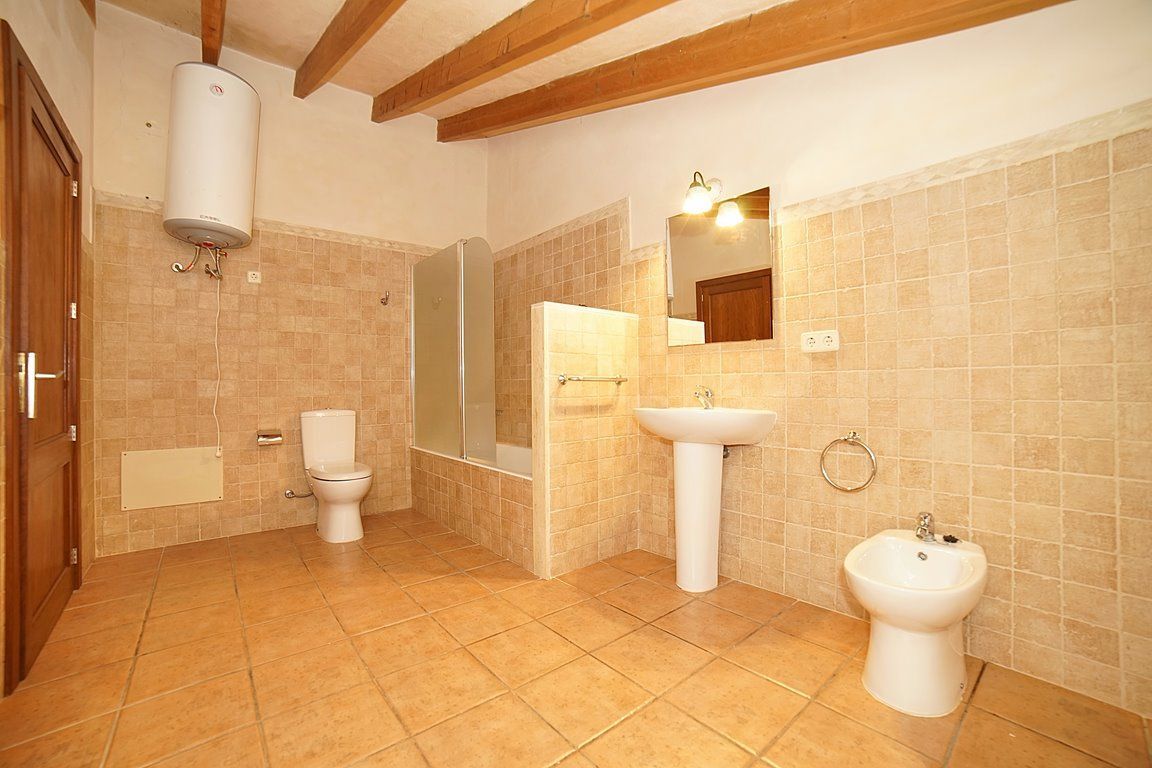 Country House with Pool for Rent Near Santanyí, Mallorca