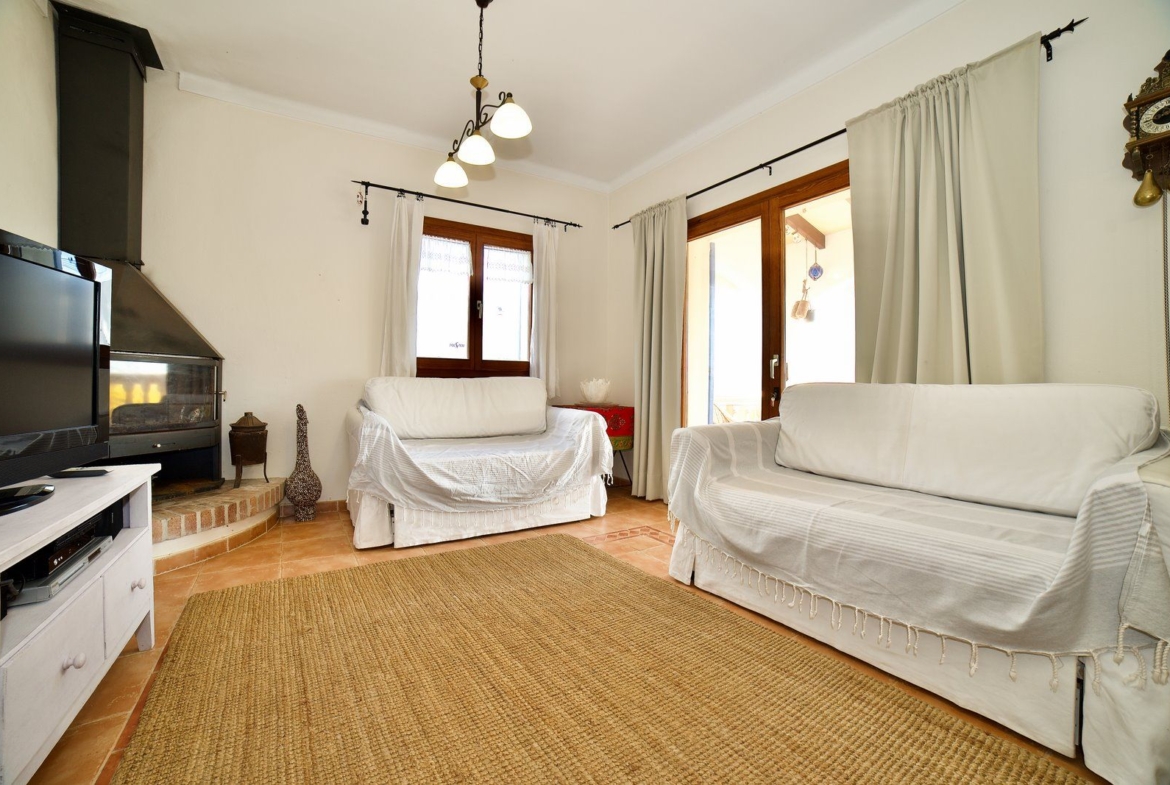 Chalet amueblado en alquiler cerca de Cala Santanyí con jardín