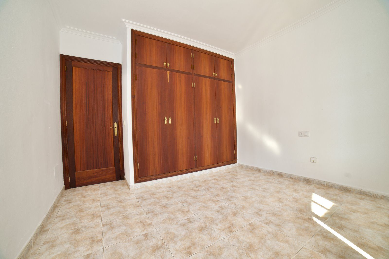 25-2039-Villasyfincasmallorca.jpeg Sea View Ground-Floor Apartment for Rent in Cala Santanyí