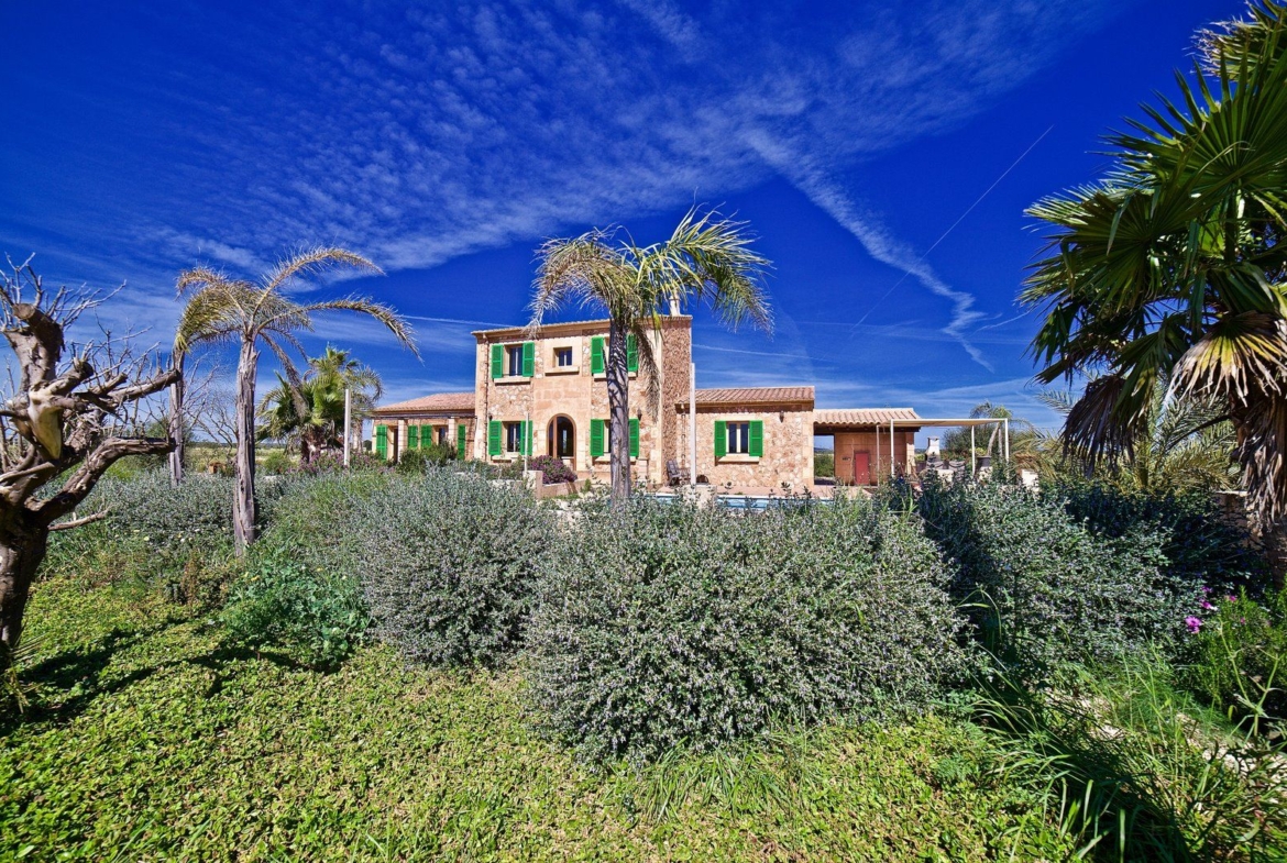Country House with Pool Near Es Trenc Beach, Campos