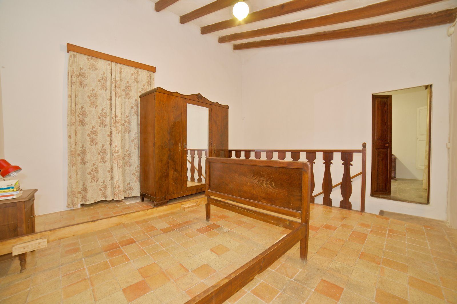 26-1111-Villasyfincasmallorca.jpg Casa de pueblo con patio y 6 dormitorios en Ses Salines
