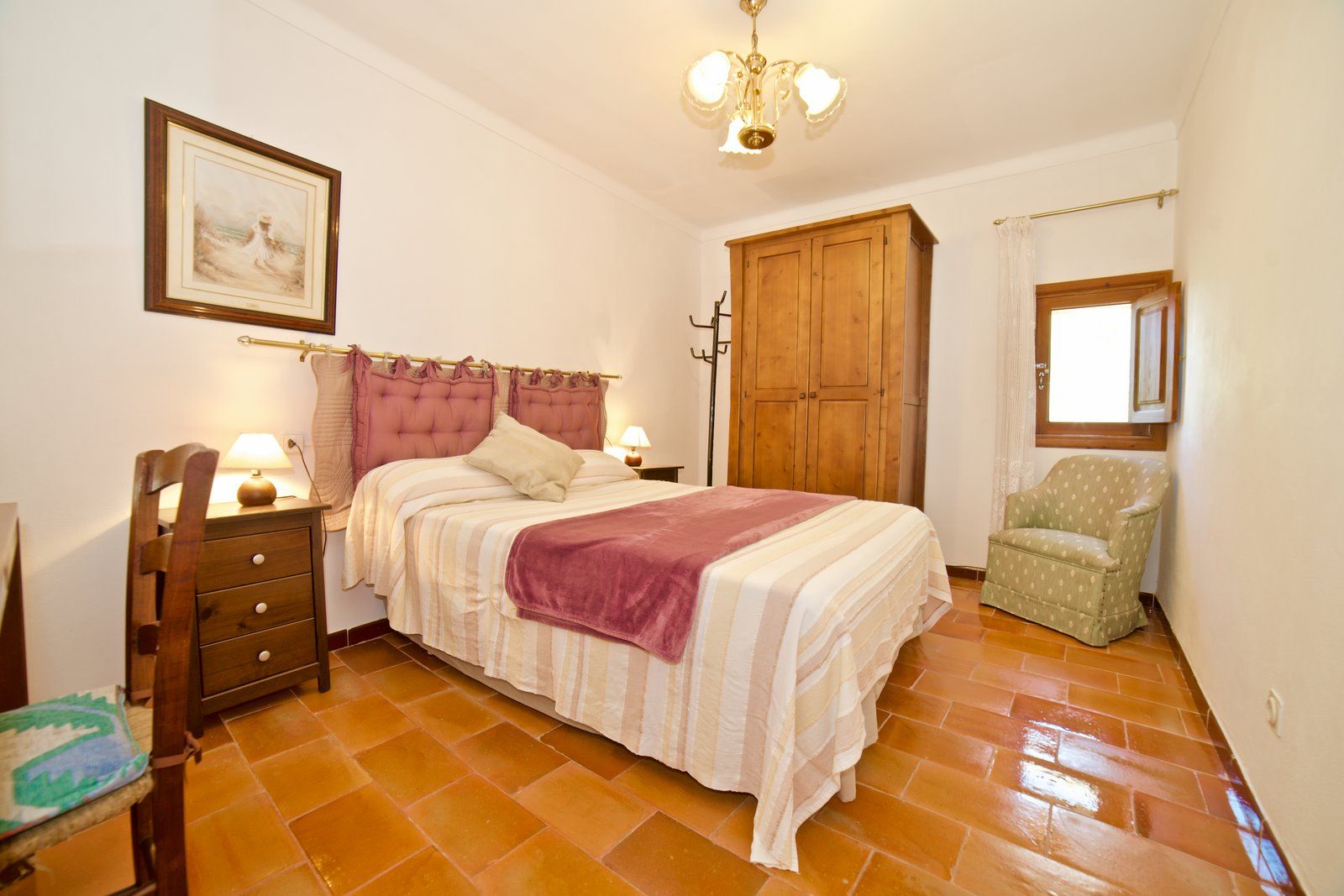 26-1180-Villasyfincasmallorca.jpg Charming Village House for Rent in Ses Salines with Garden