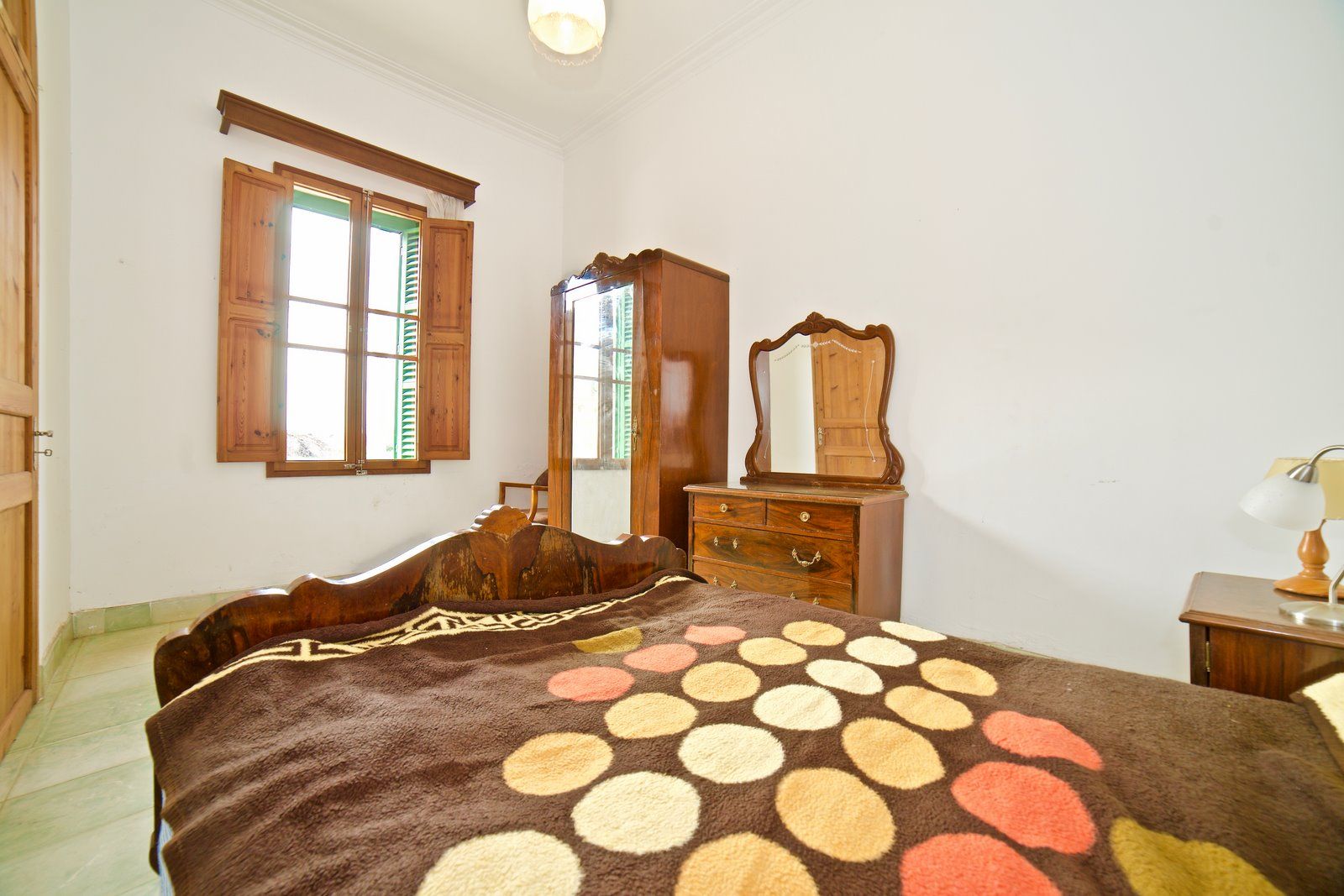 Village House for Rent in Campos with Courtyard and Terrace