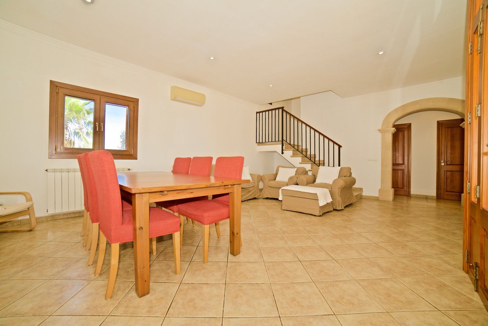 Country Home for Rent with Private Pool Near Campos