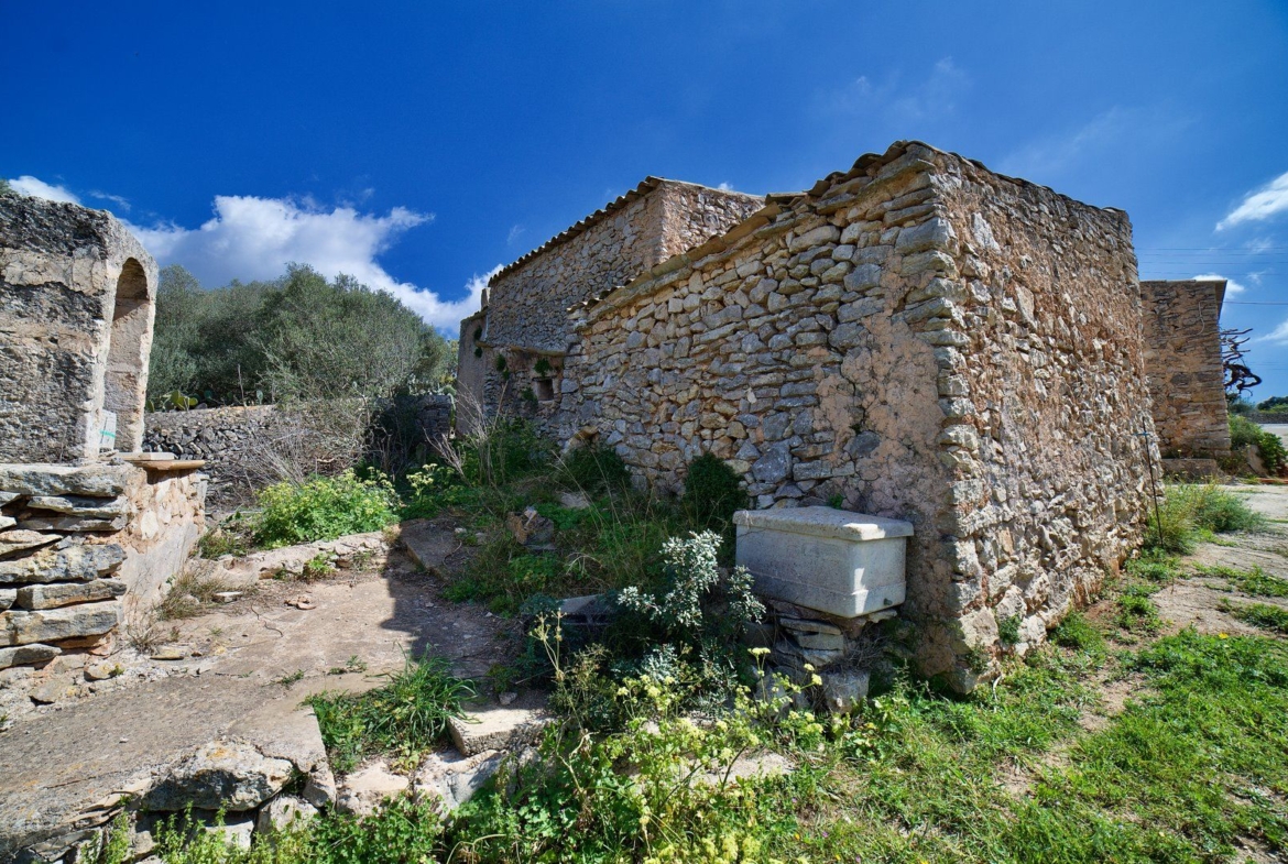 Centuries-Old Stone Farmhouse for Sale Near Es Carritxó, Felanitx