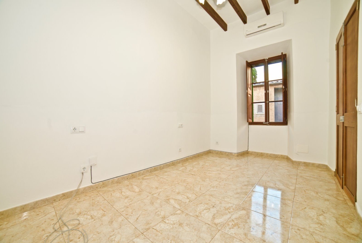Renovated Village House with Garden & Garage in Santanyí
