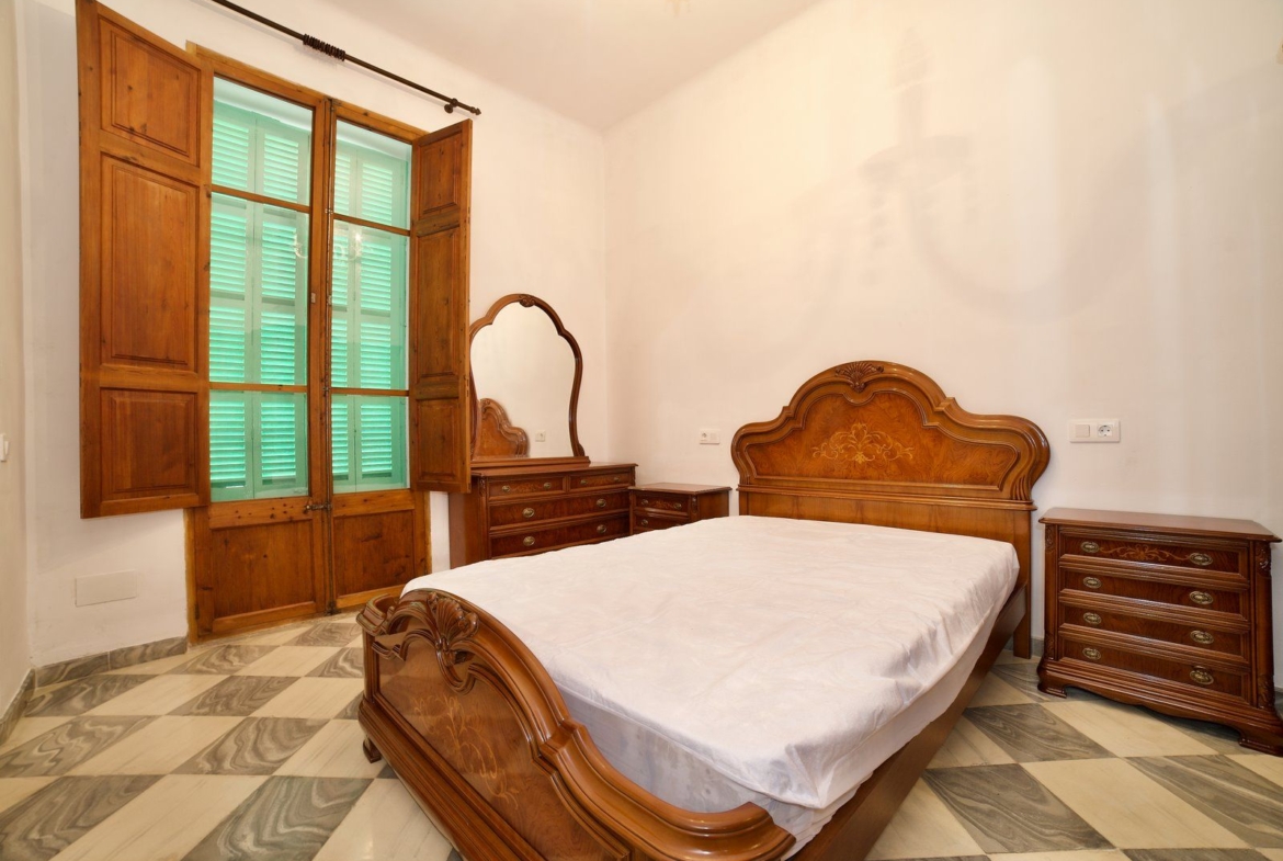 Casa de pueblo en alquiler en Montuïri con garaje, patio y terrazas