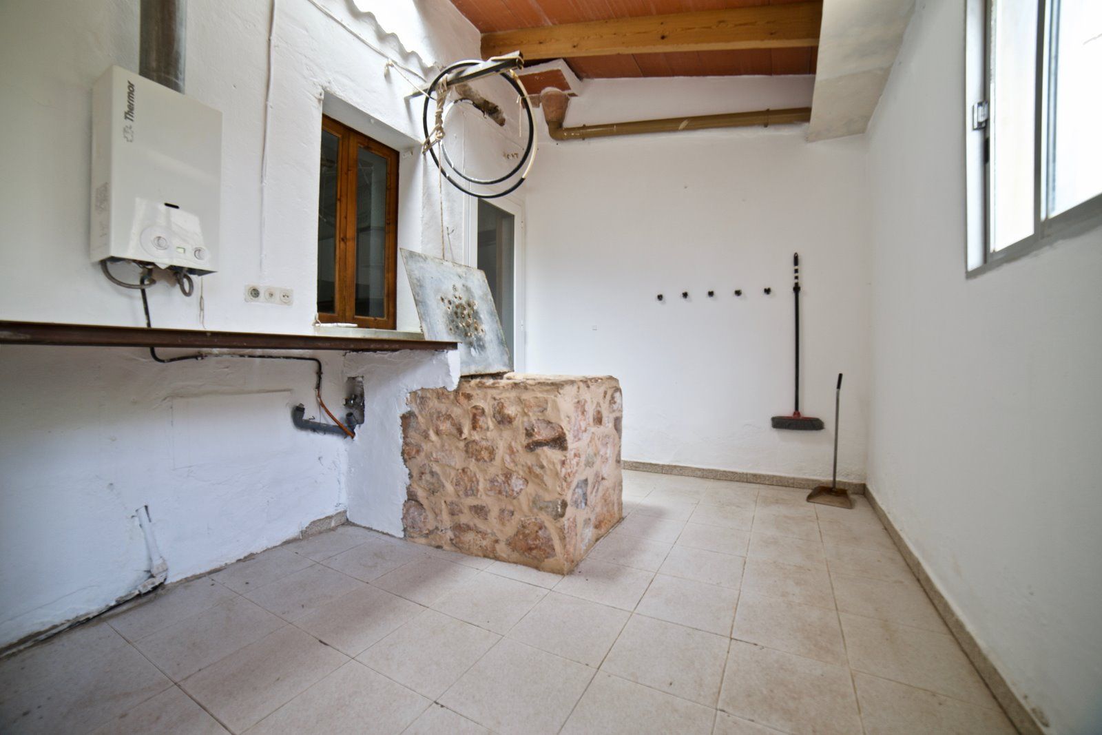 27-423-Villasyfincasmallorca.jpg Spacious Village House With Patio, Terrace & Fireplace in Ses Salines