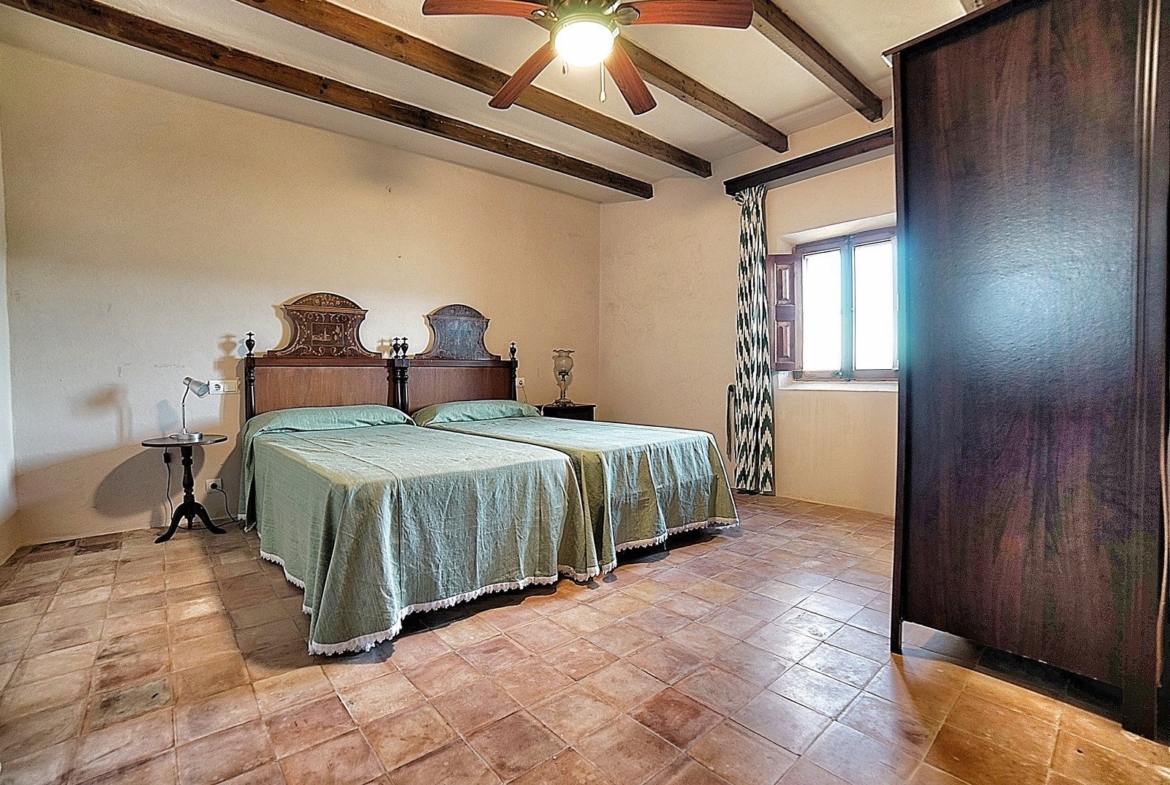 Country House with Pool Near Felanitx & Portocolom