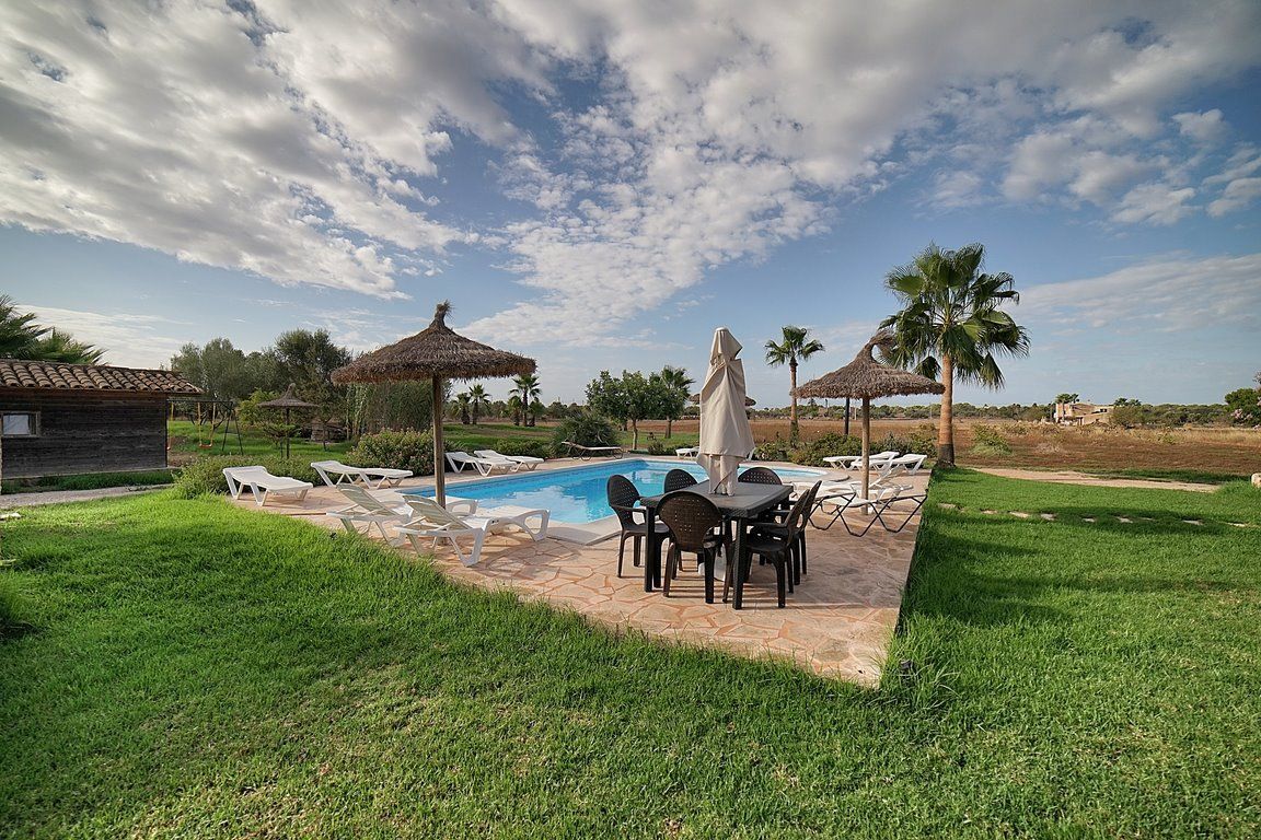 Casa de campo en alquiler con piscina en Ses Salines