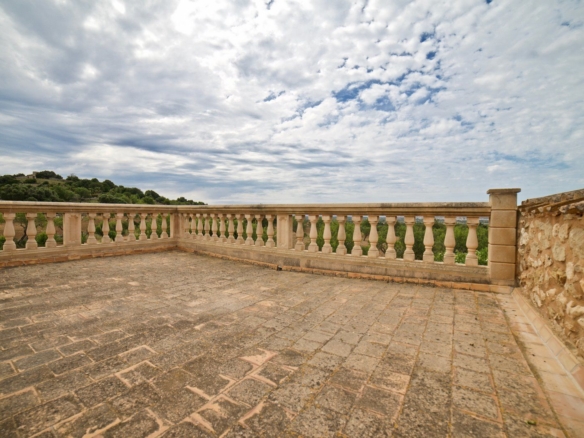 Landhaus mit Pool und Meerblick bei Santanyí – Mallorca