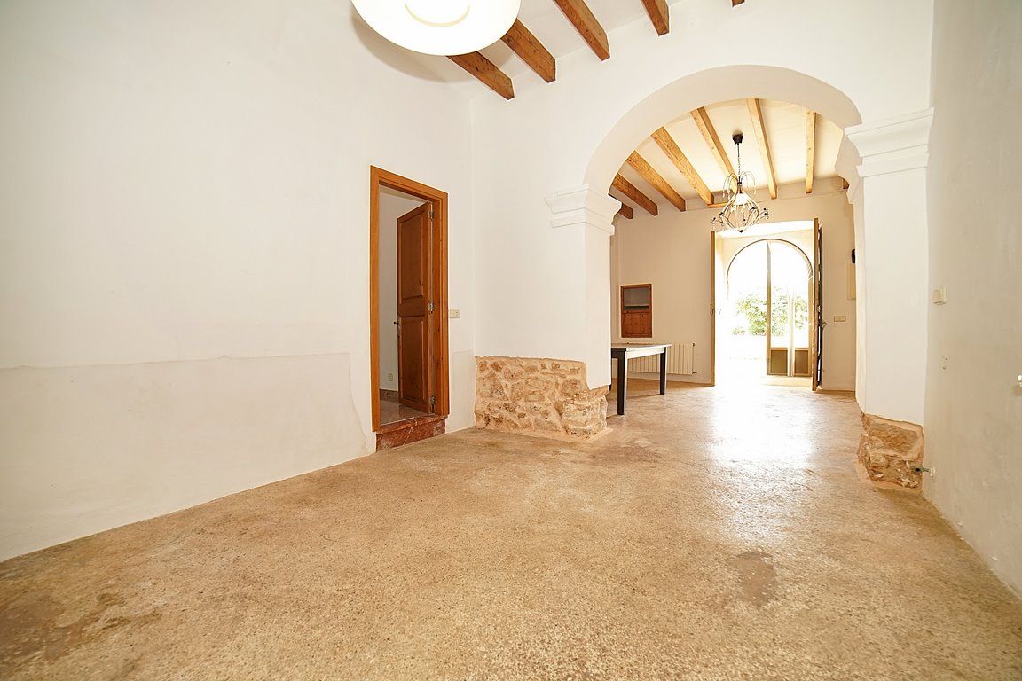 Country House with Pool for Rent Near Santanyí, Mallorca