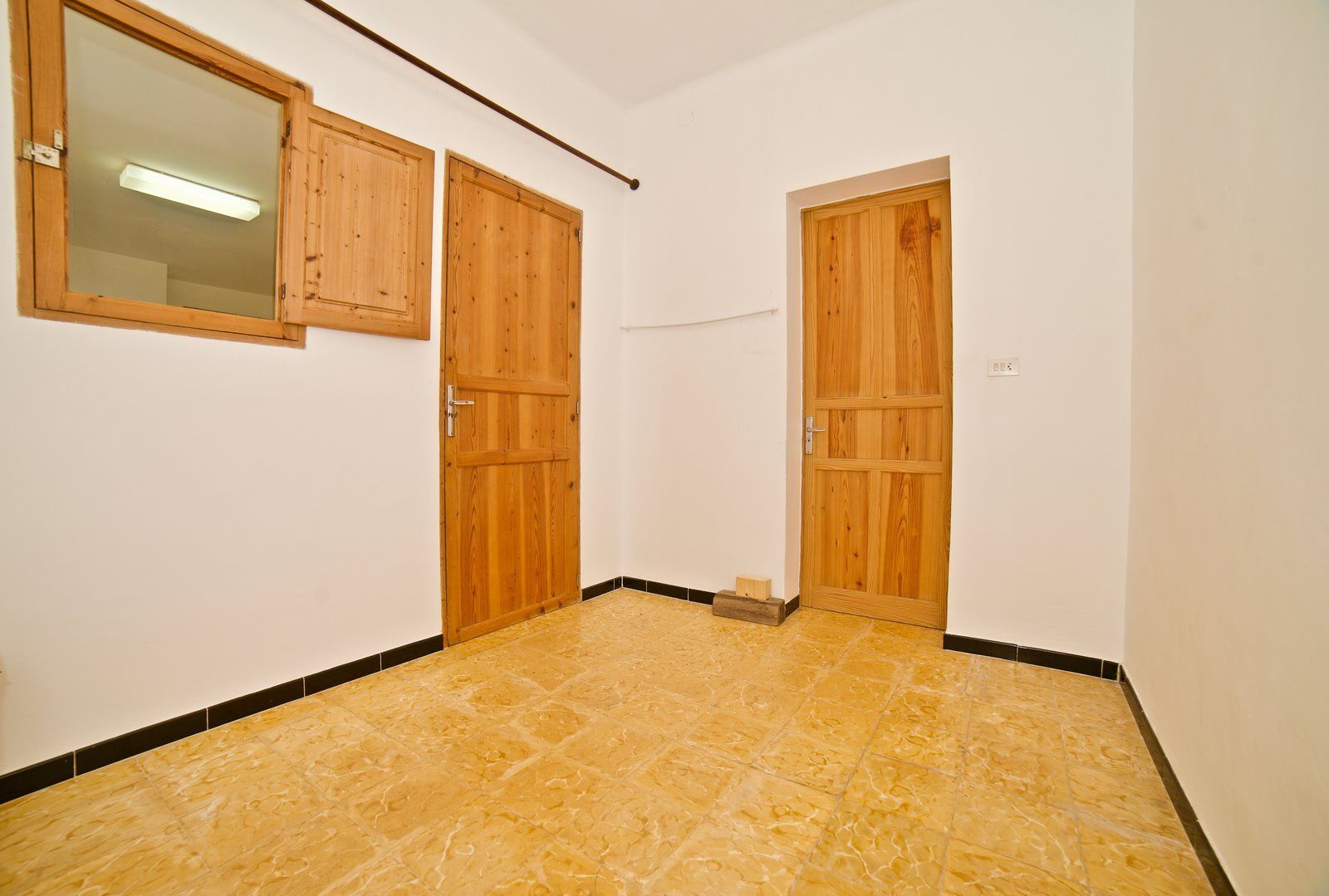 29-Villasyfincasmallorca-2.jpg Dorfhaus zur Miete in Ses Salines mit Innenhof